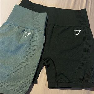 Gymshark Women’s Seamless High-Waist Bike Shorts - Black & Grey